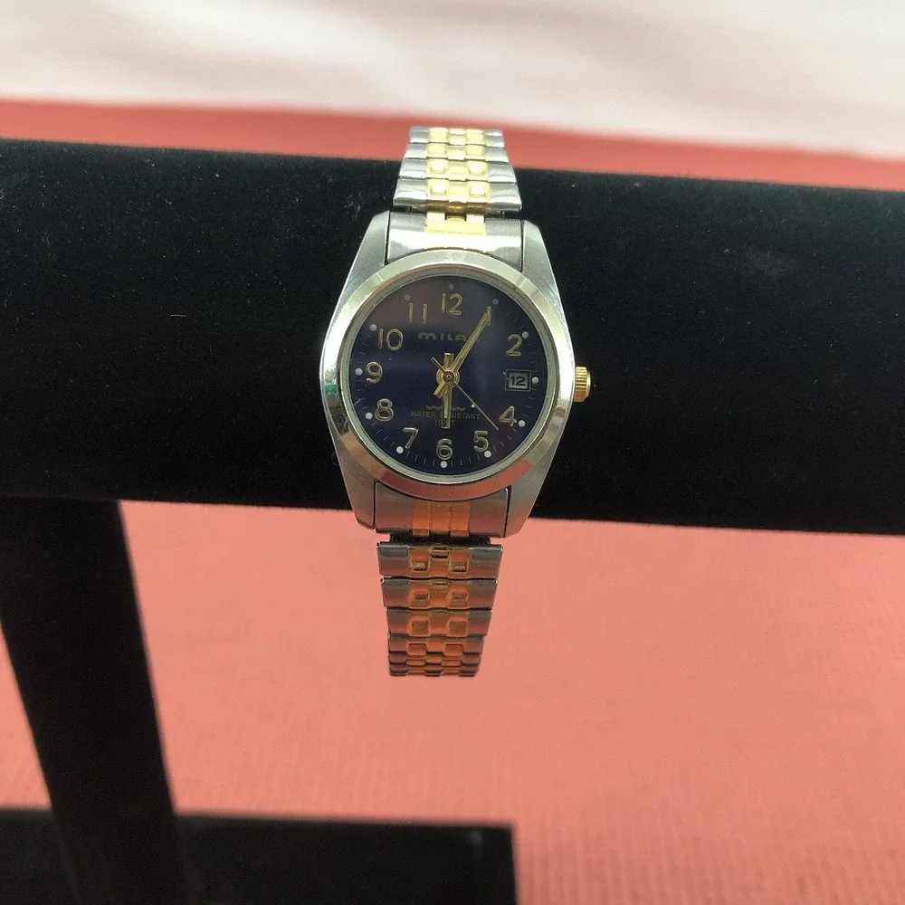 Milano Di Rouge milan watch